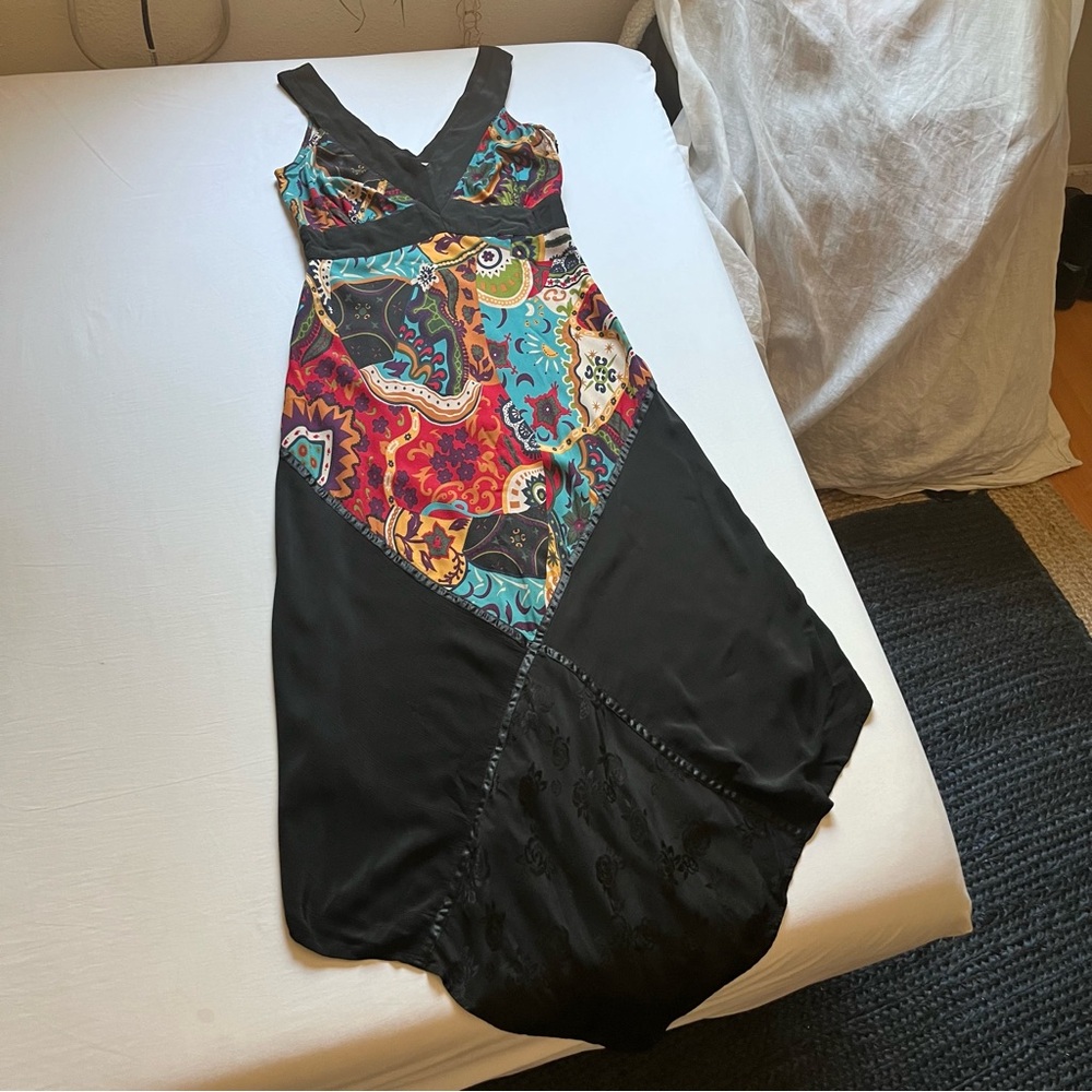 GLOBE TROTTER black multicolor floral patch insert pointed hem draped midi boho